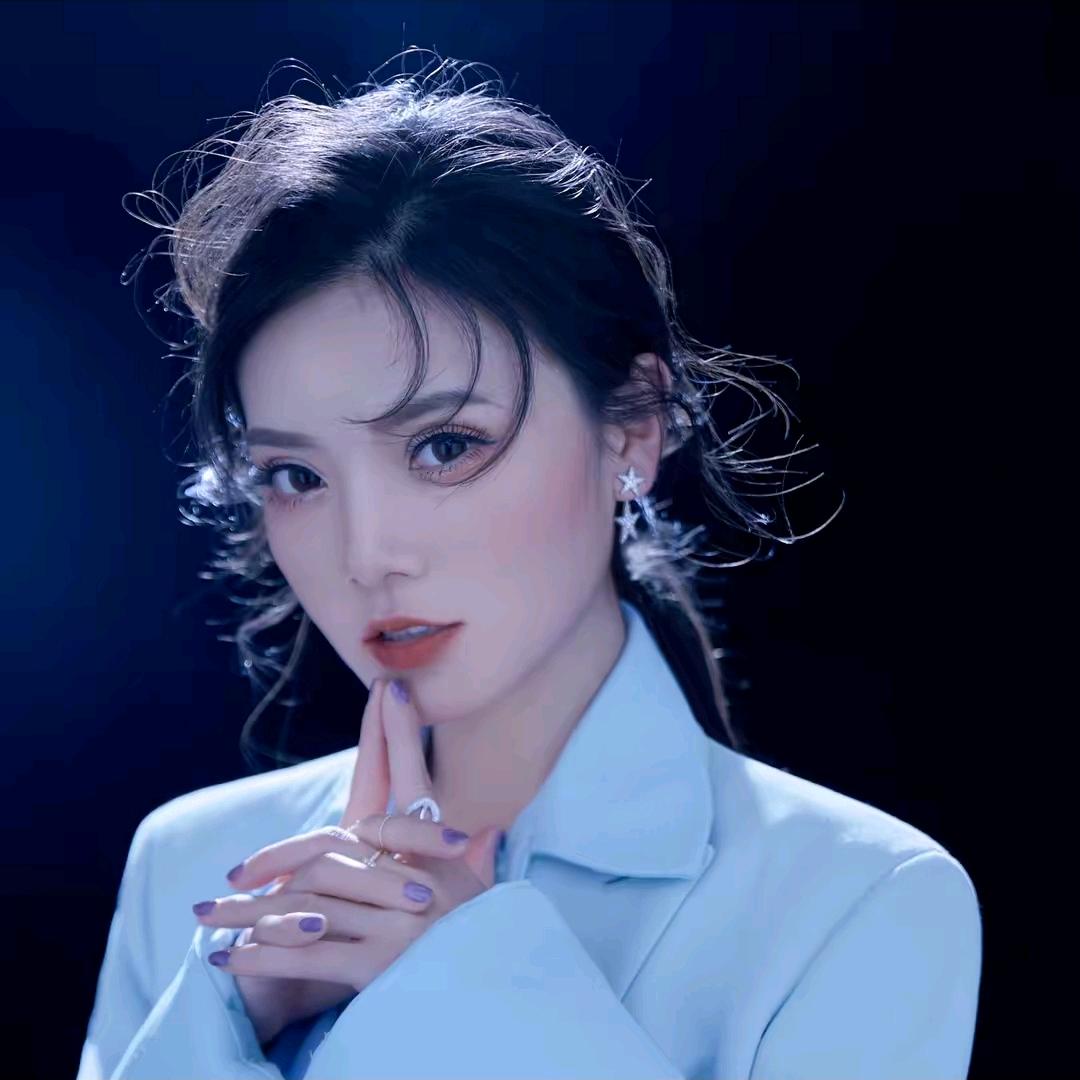 千屿sheila-穿搭优选