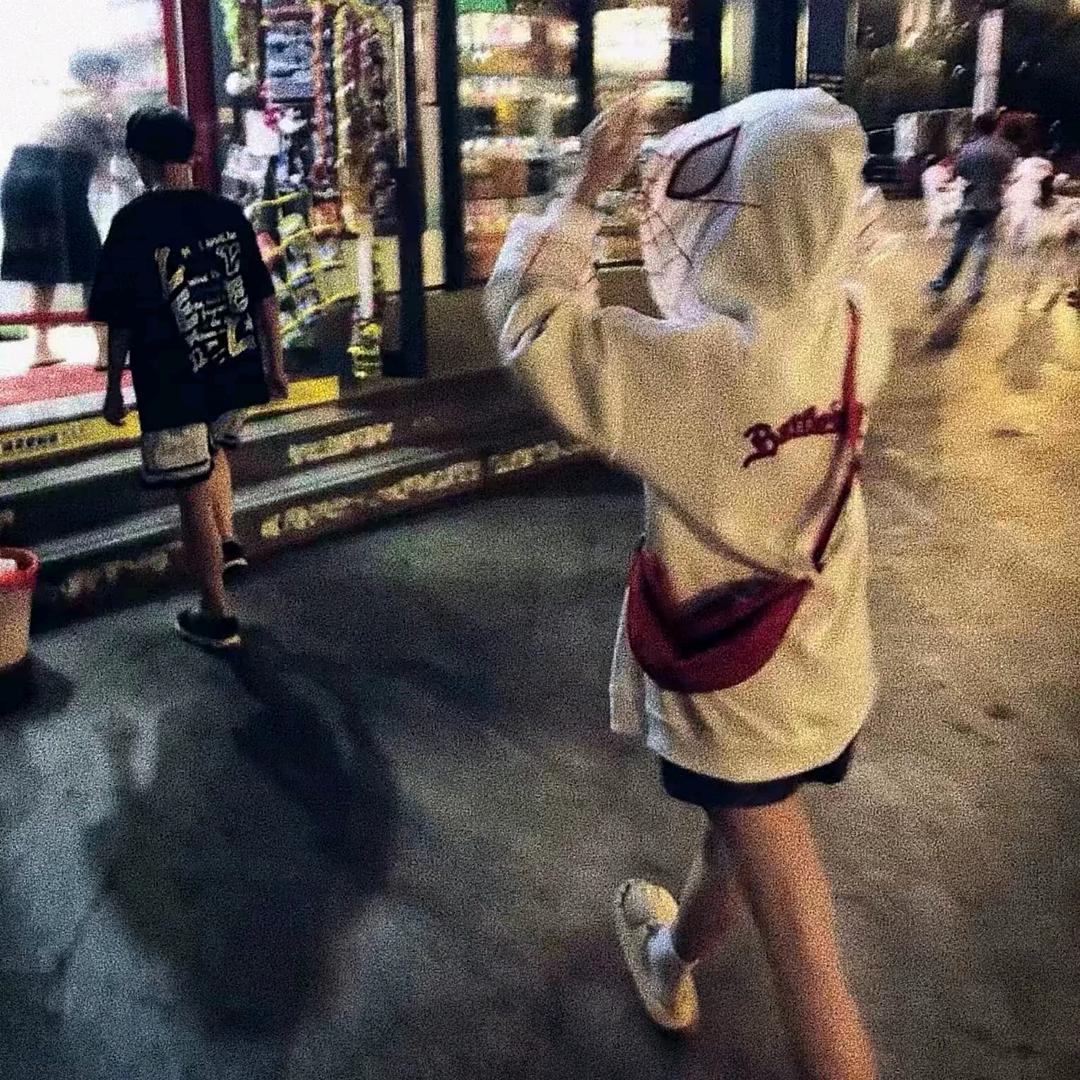 小蕾有点烦