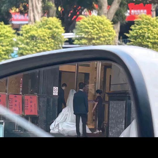吃个葡萄
