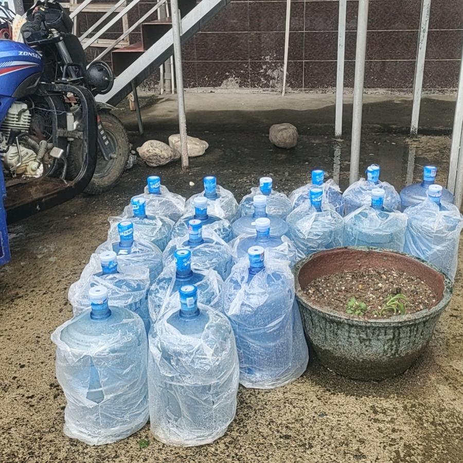 粤V怡宝矿泉水