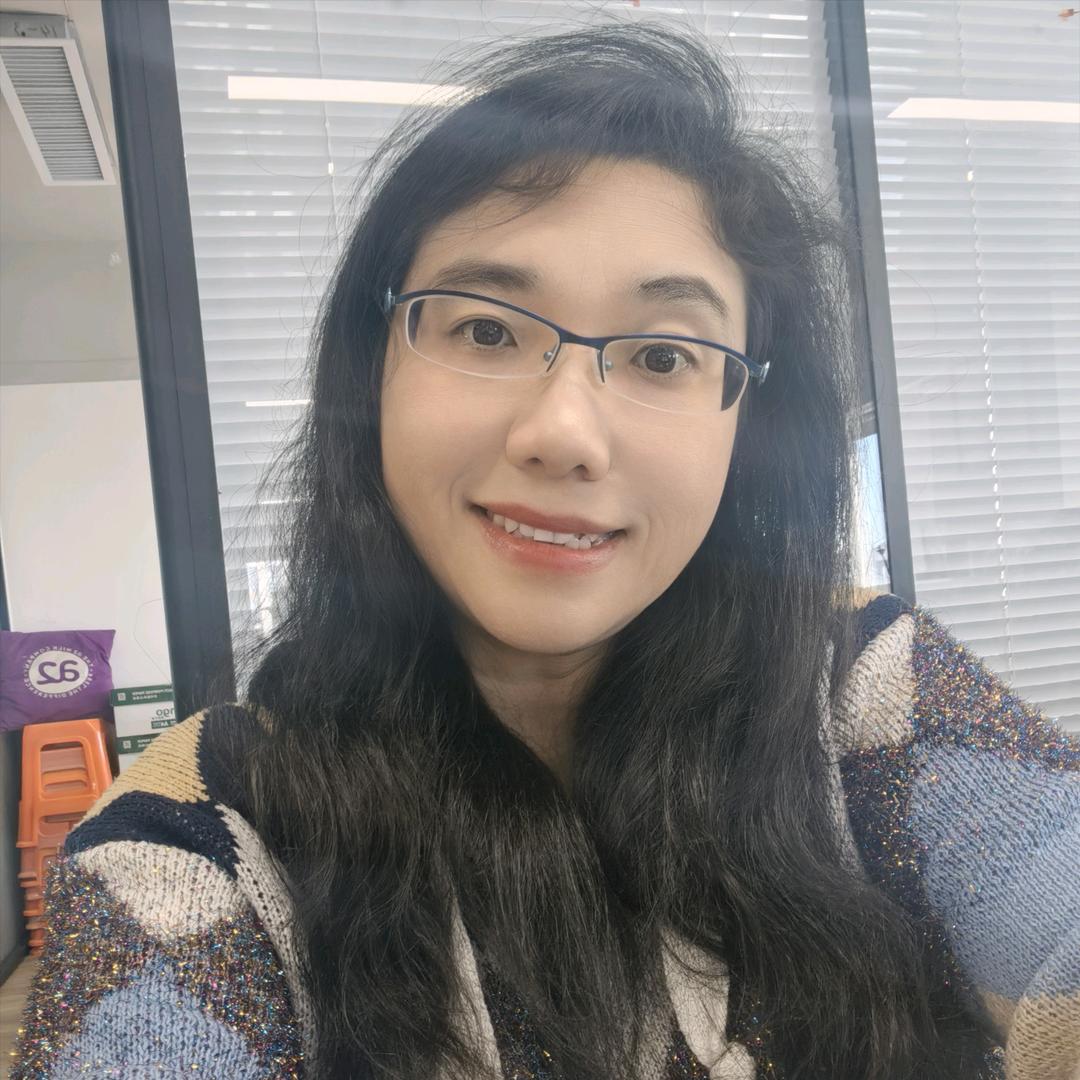 小葡萄吃鱼