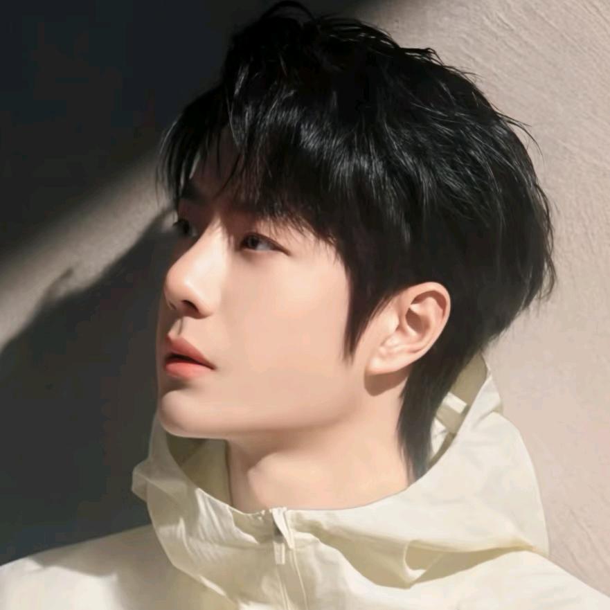 小王总👑YIBO💚.