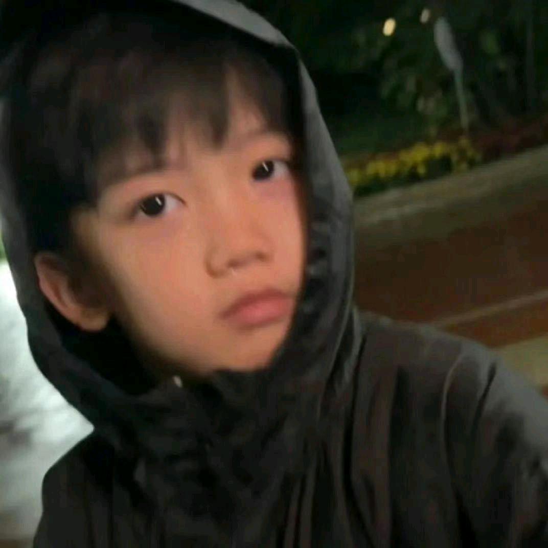 小佩
