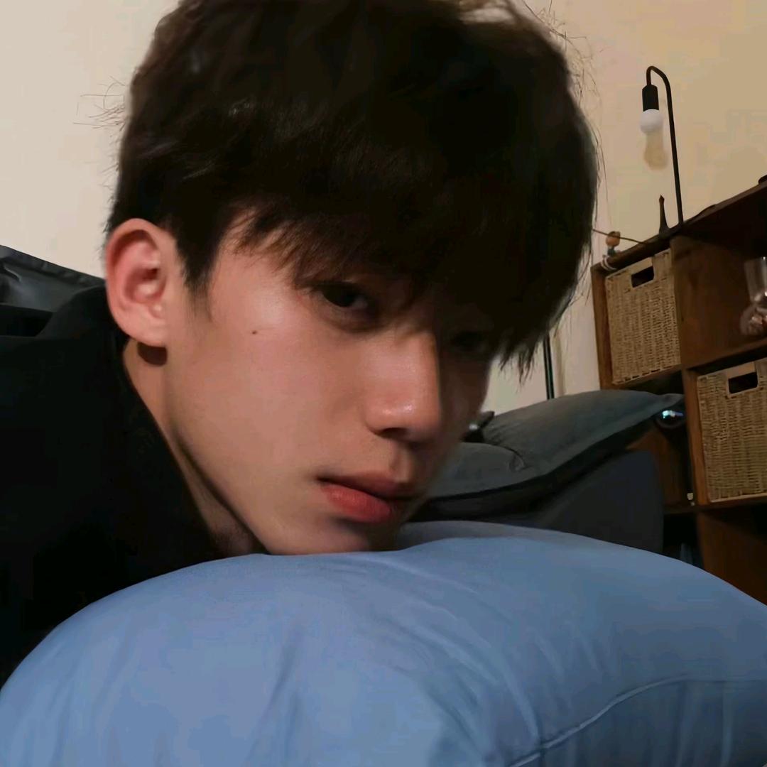 GY