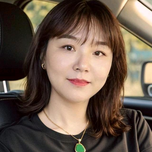 轻轻一笑🌸🌸