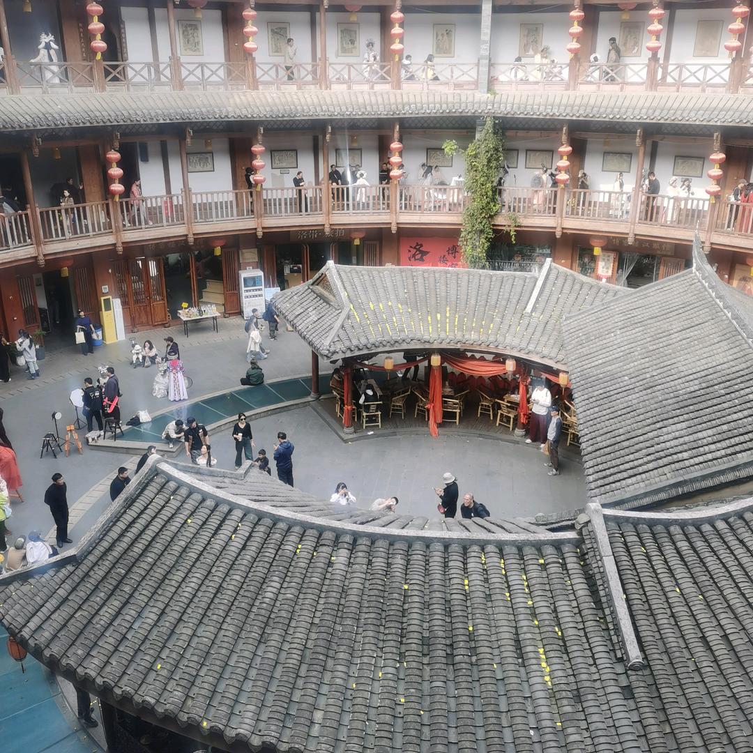 明胖子
