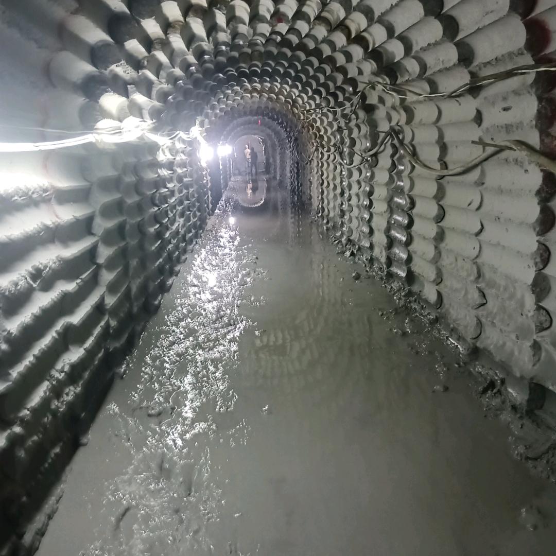 周发贵隧道开挖7571962449053