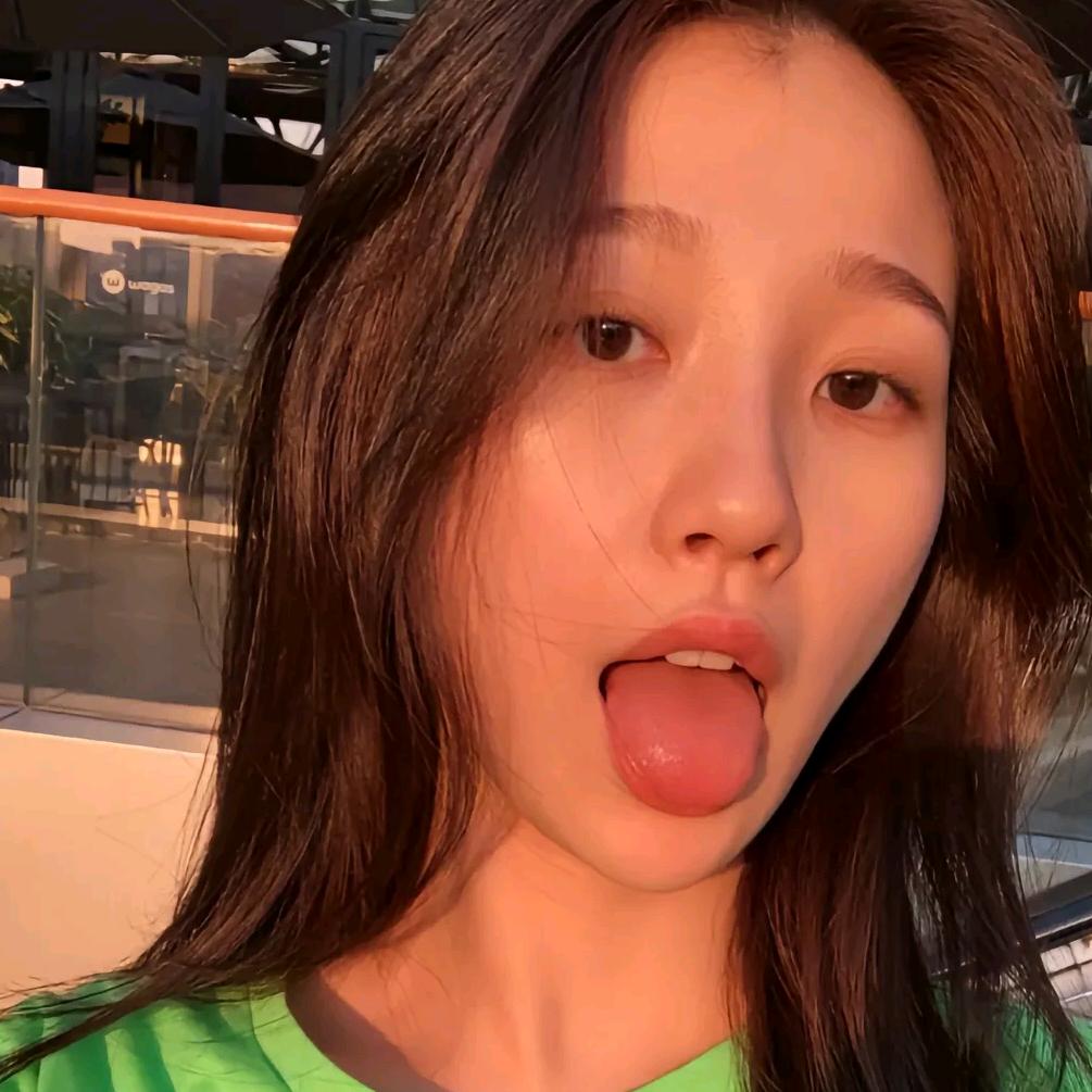 我爱🐊头像