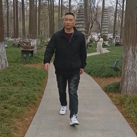龚祥国   天门市