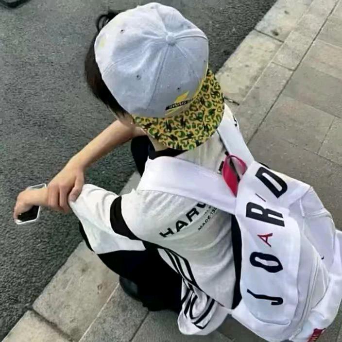 凌晨.