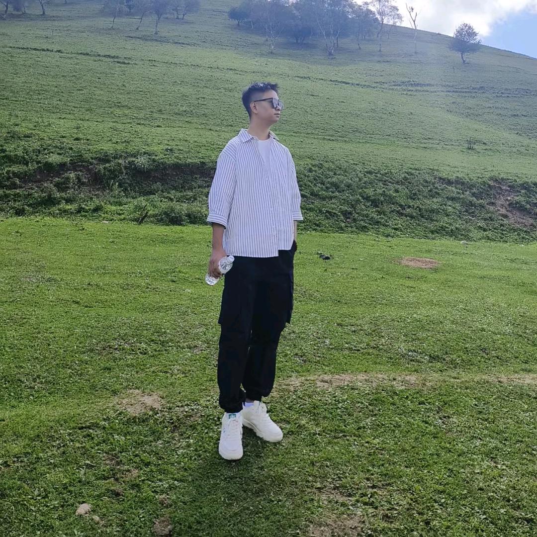 陈哈哈.
