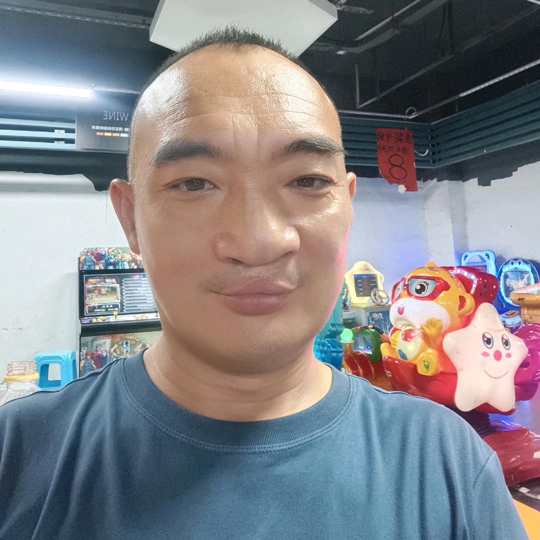 生活在异国他乡的小草