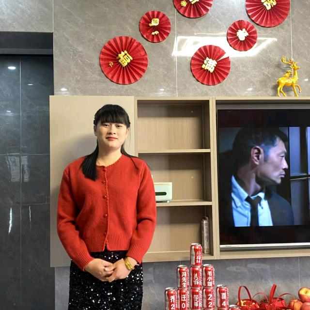 养蜜蜂的毛姐、