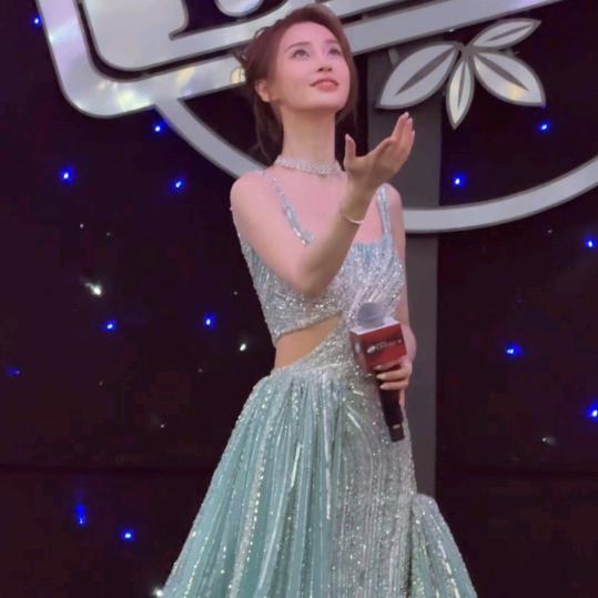 浩哥女装爆款时装