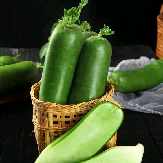 一个卖水果萝卜的😋