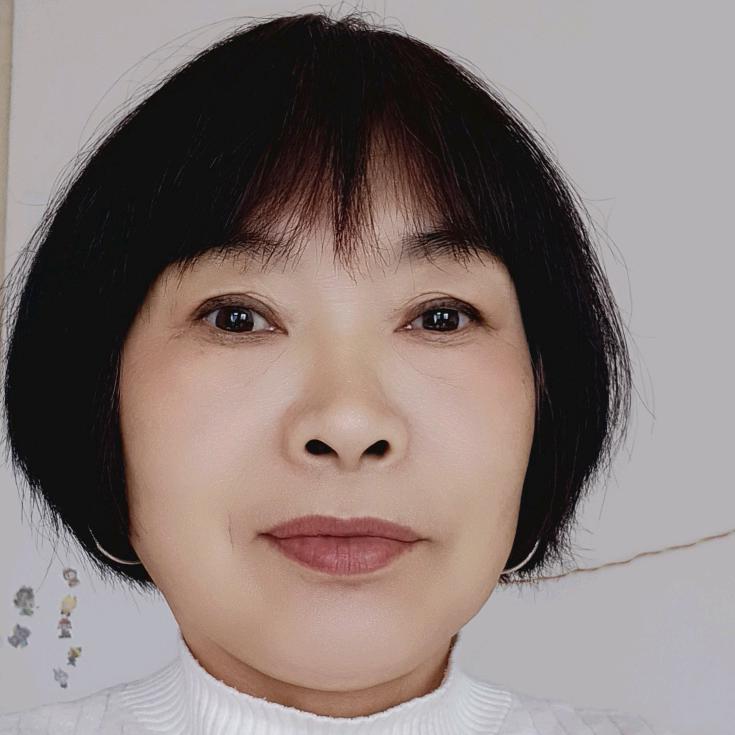 卿灵，