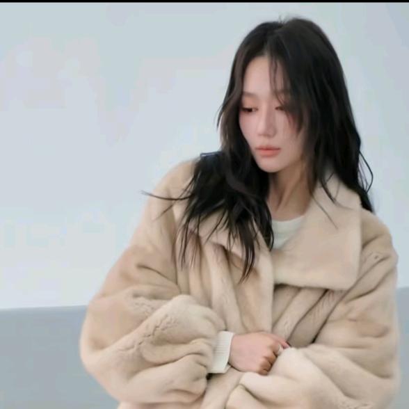 于momo小饺子（穿搭分享）