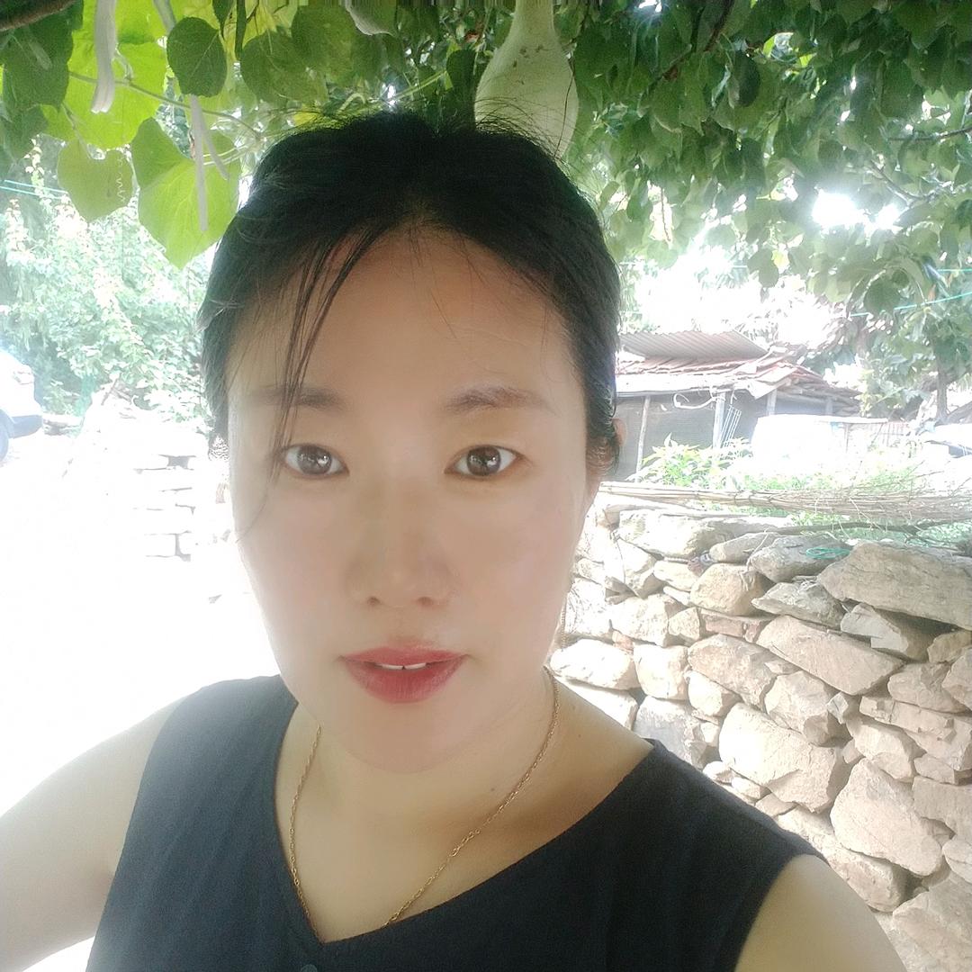 秦丽丽