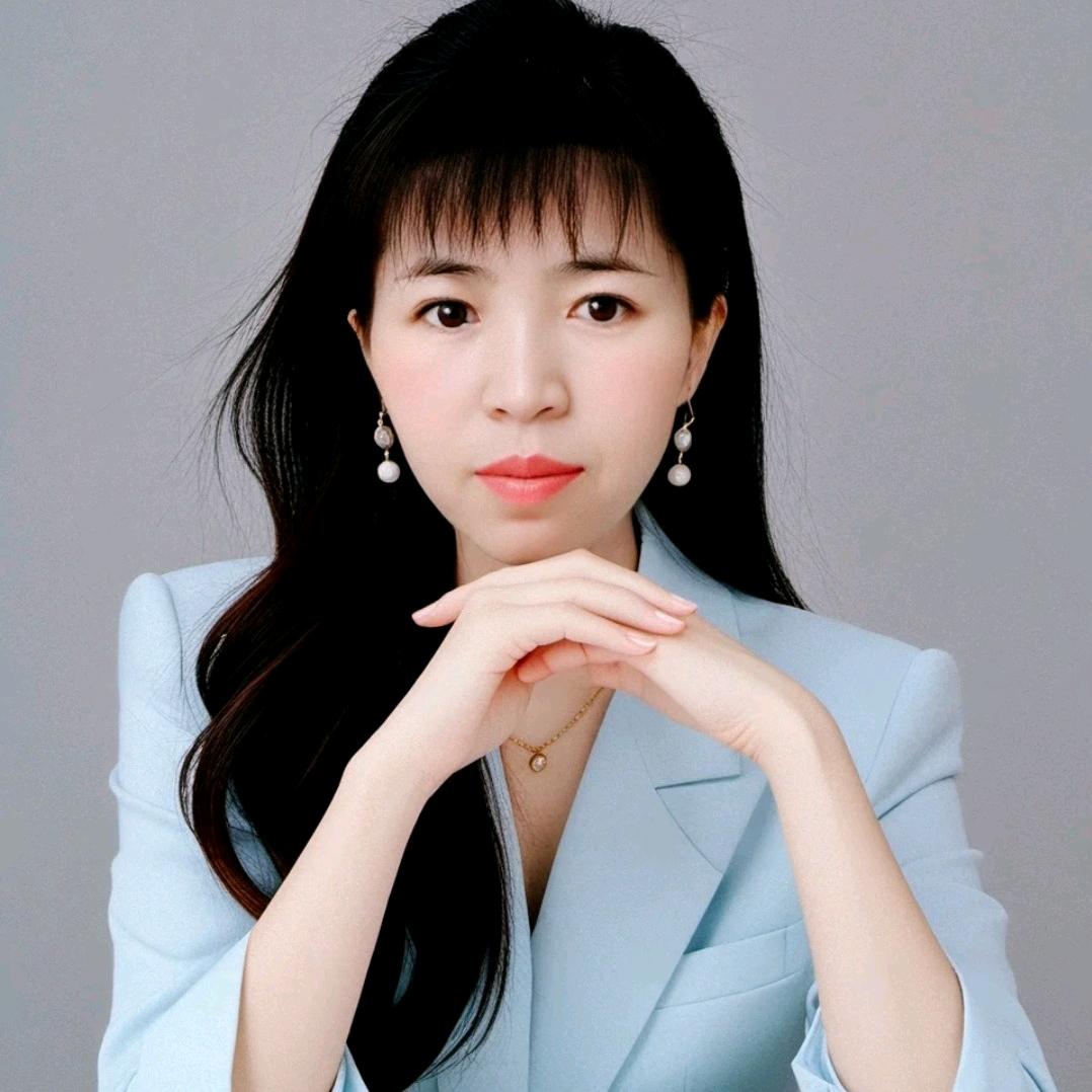 容容