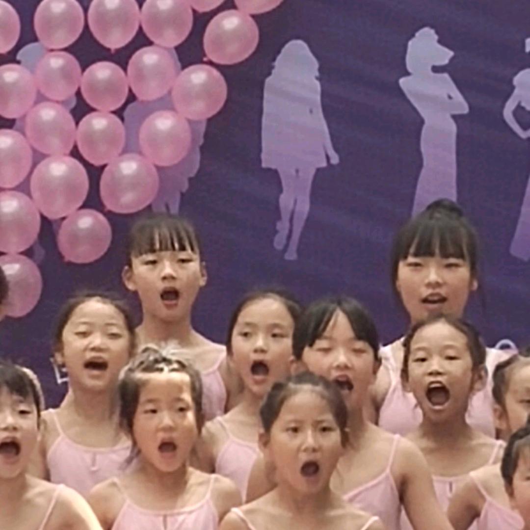 孩子他们奶奶
