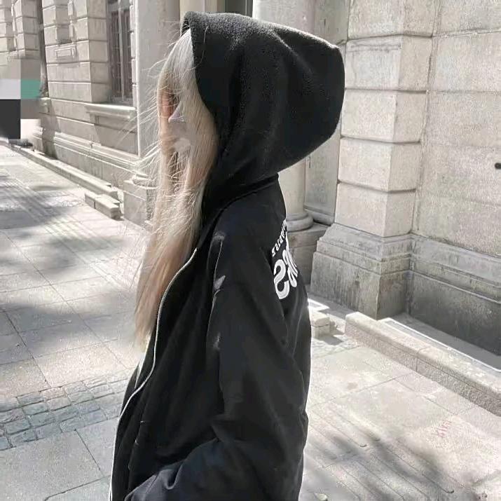 🫥