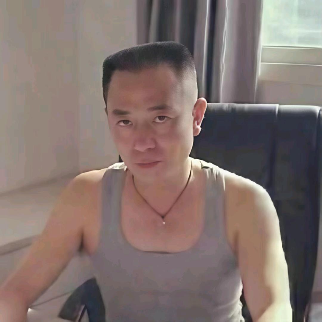 拿铁的汉子