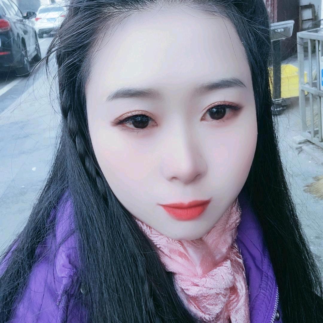 带刺的小姐姐的橱窗