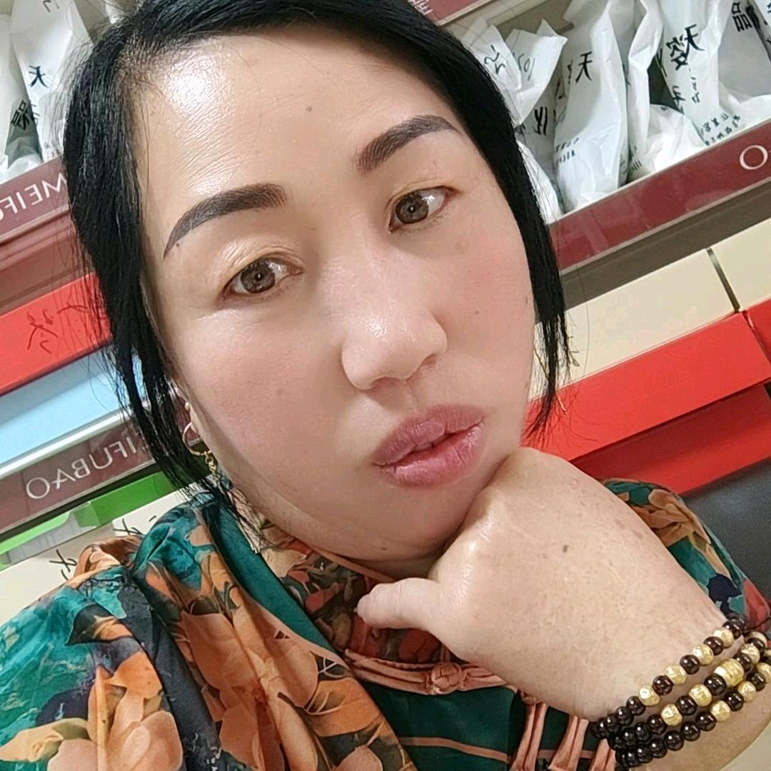 小何🎉🎉