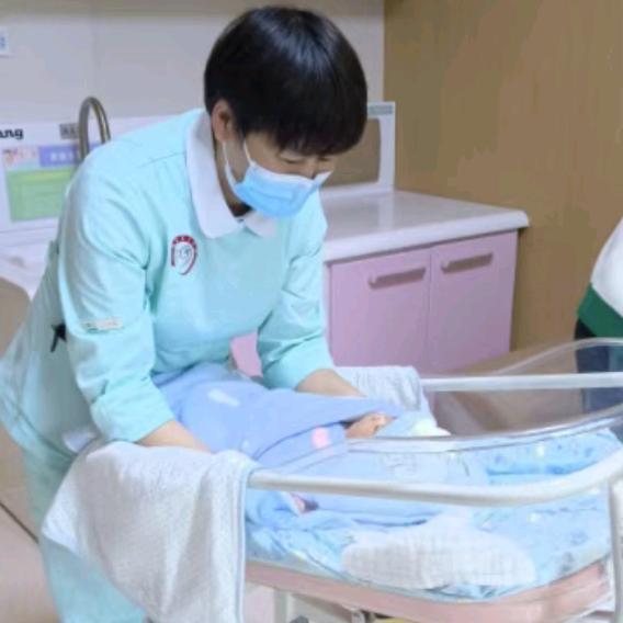 通乳师，月嫂，早教师，丁兴燕