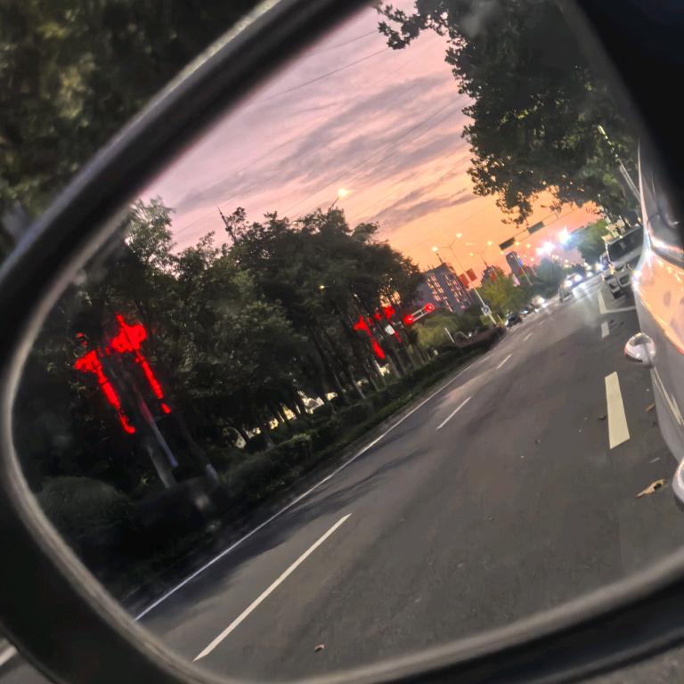 爱情就像龙卷风