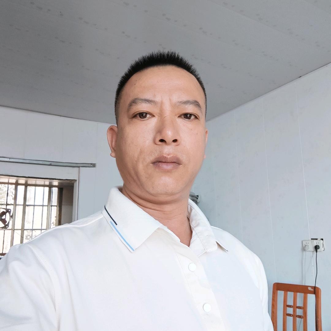 努力拼搏中