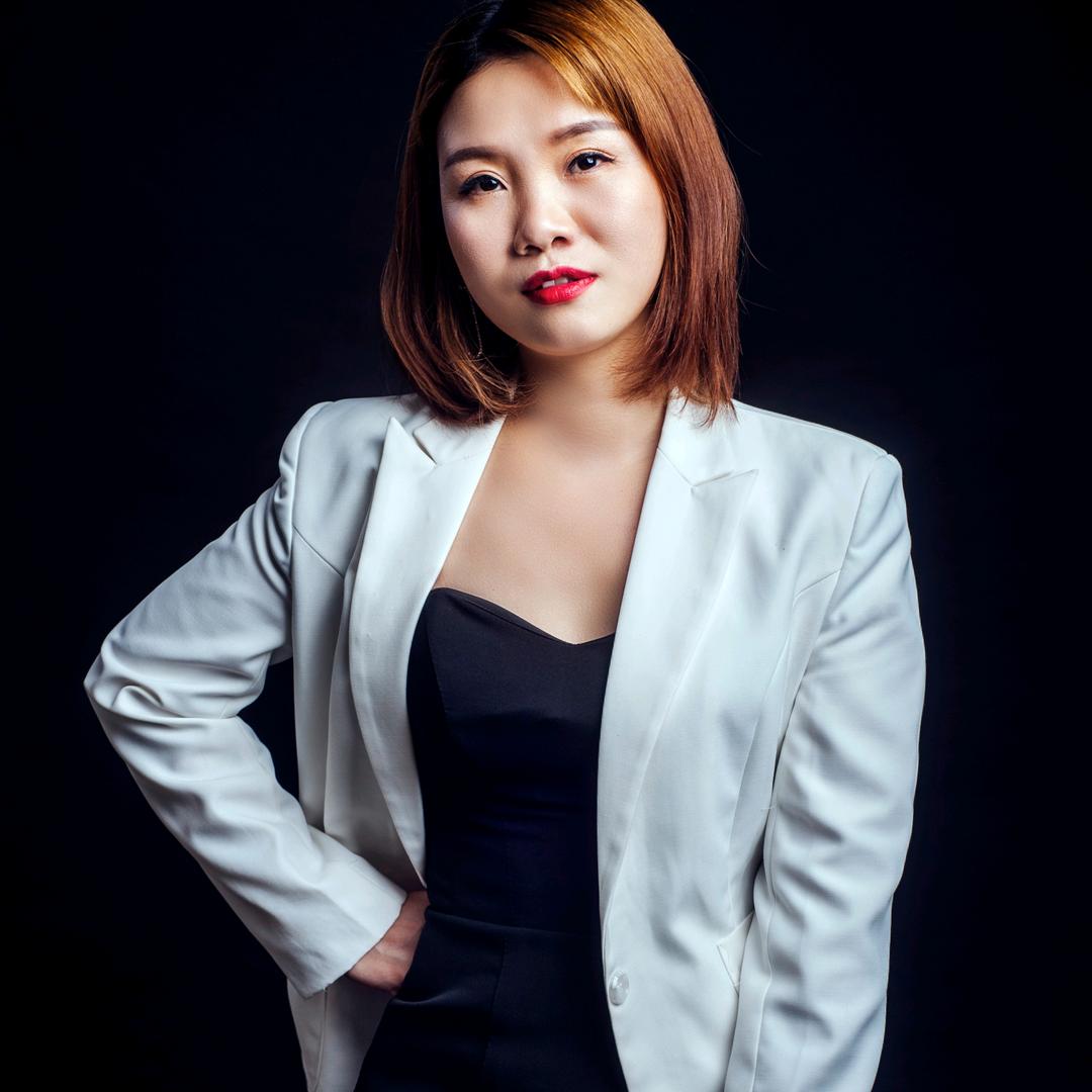 赤水眉眼唇艺术何明秋