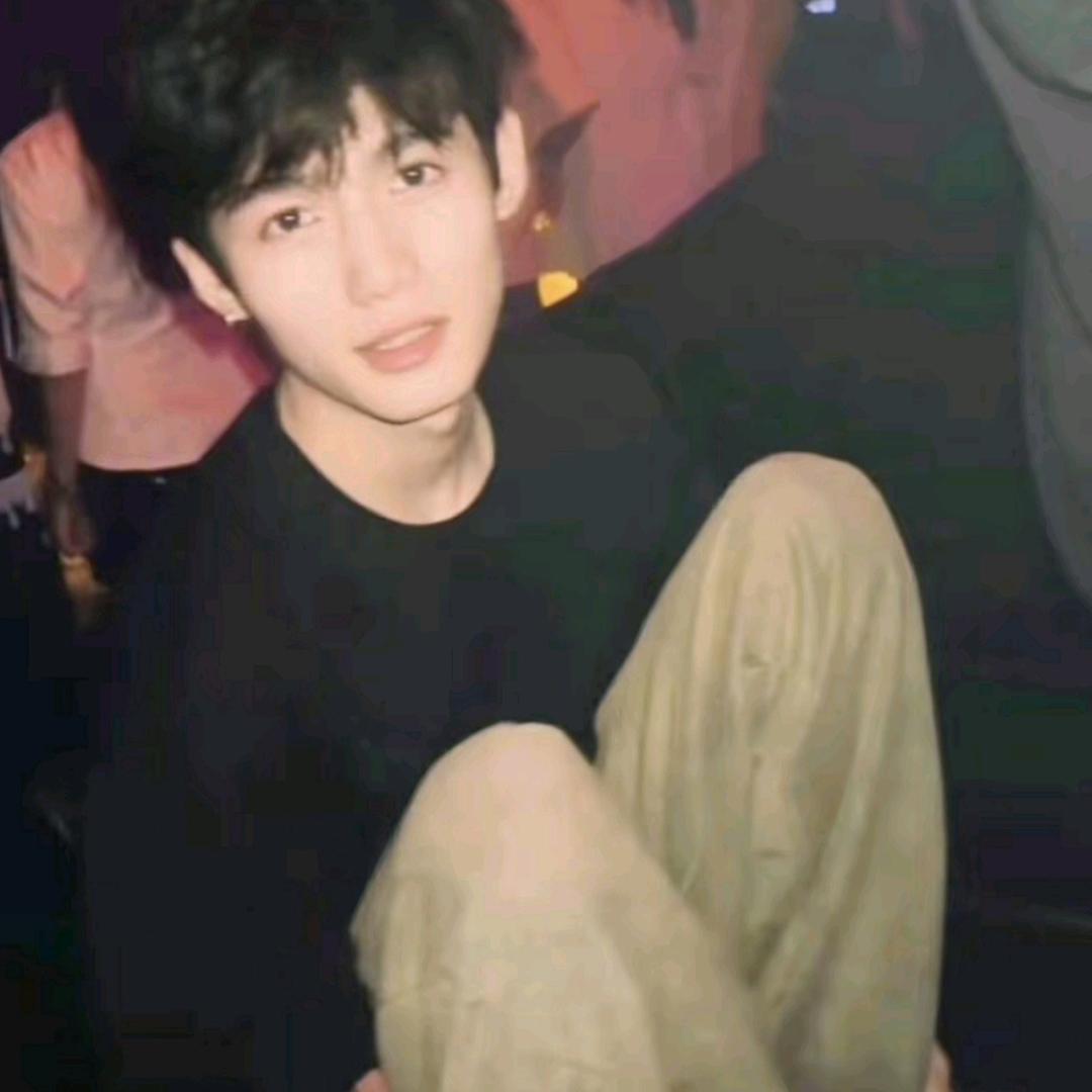 多喝白开水🥤