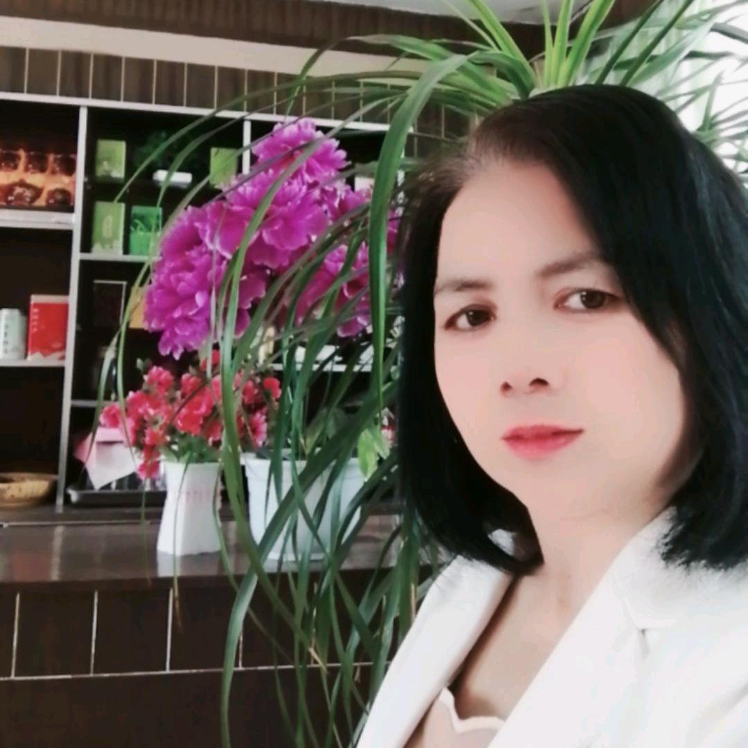 爱茶女