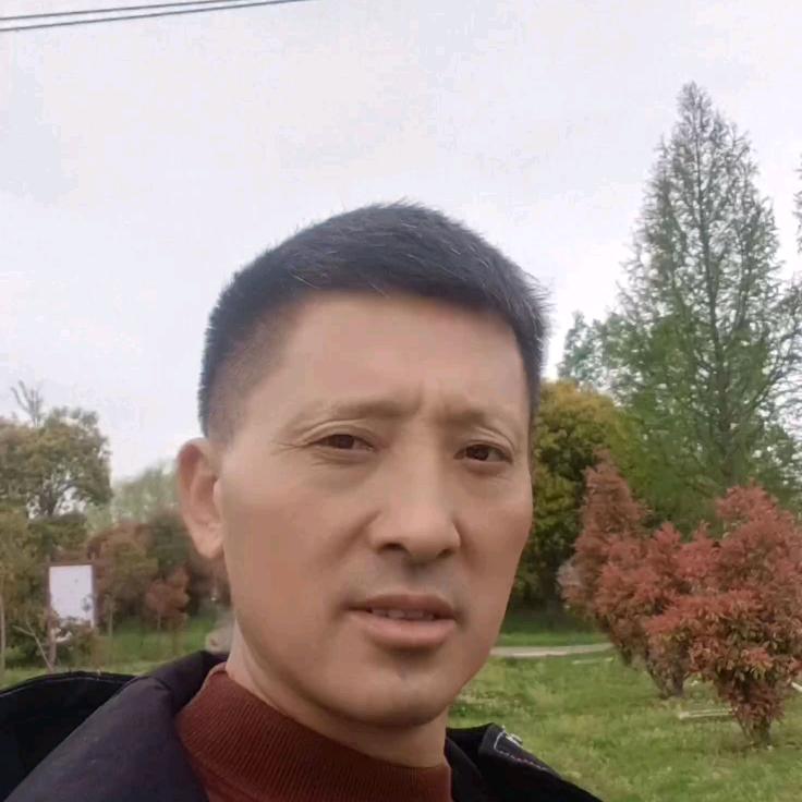 承接:各种家装材料，沙子、水泥、垃圾，折