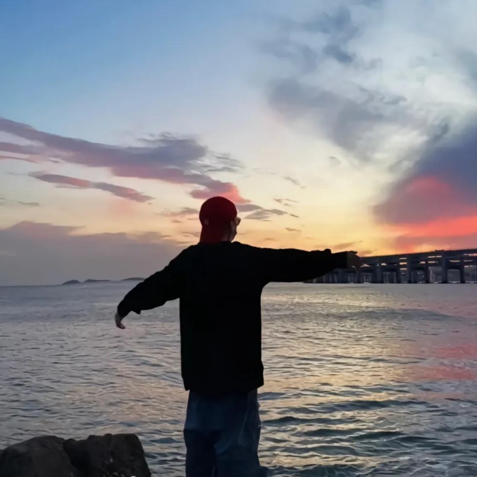 谆梧江拖鞋专卖店