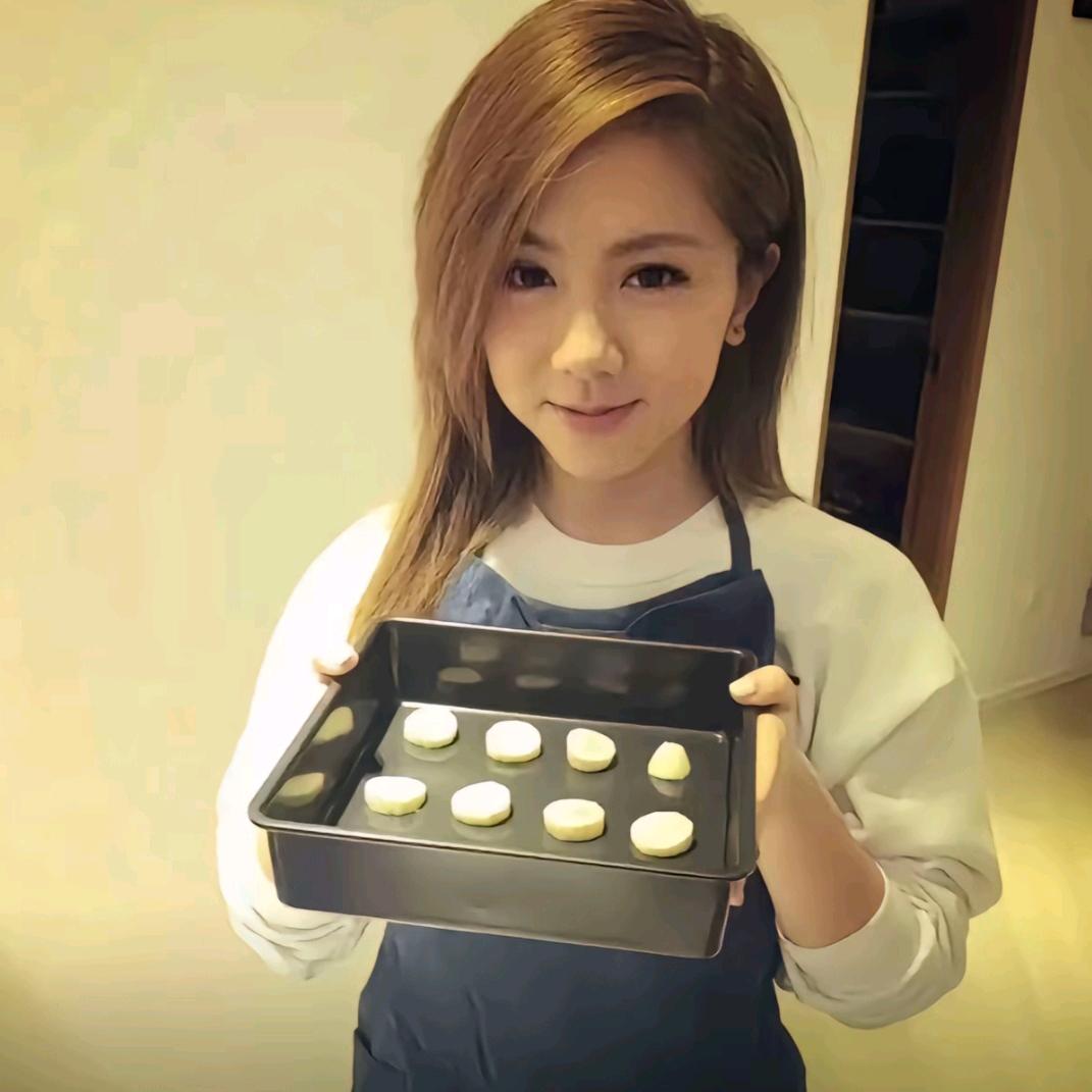 G.E.M.所以想