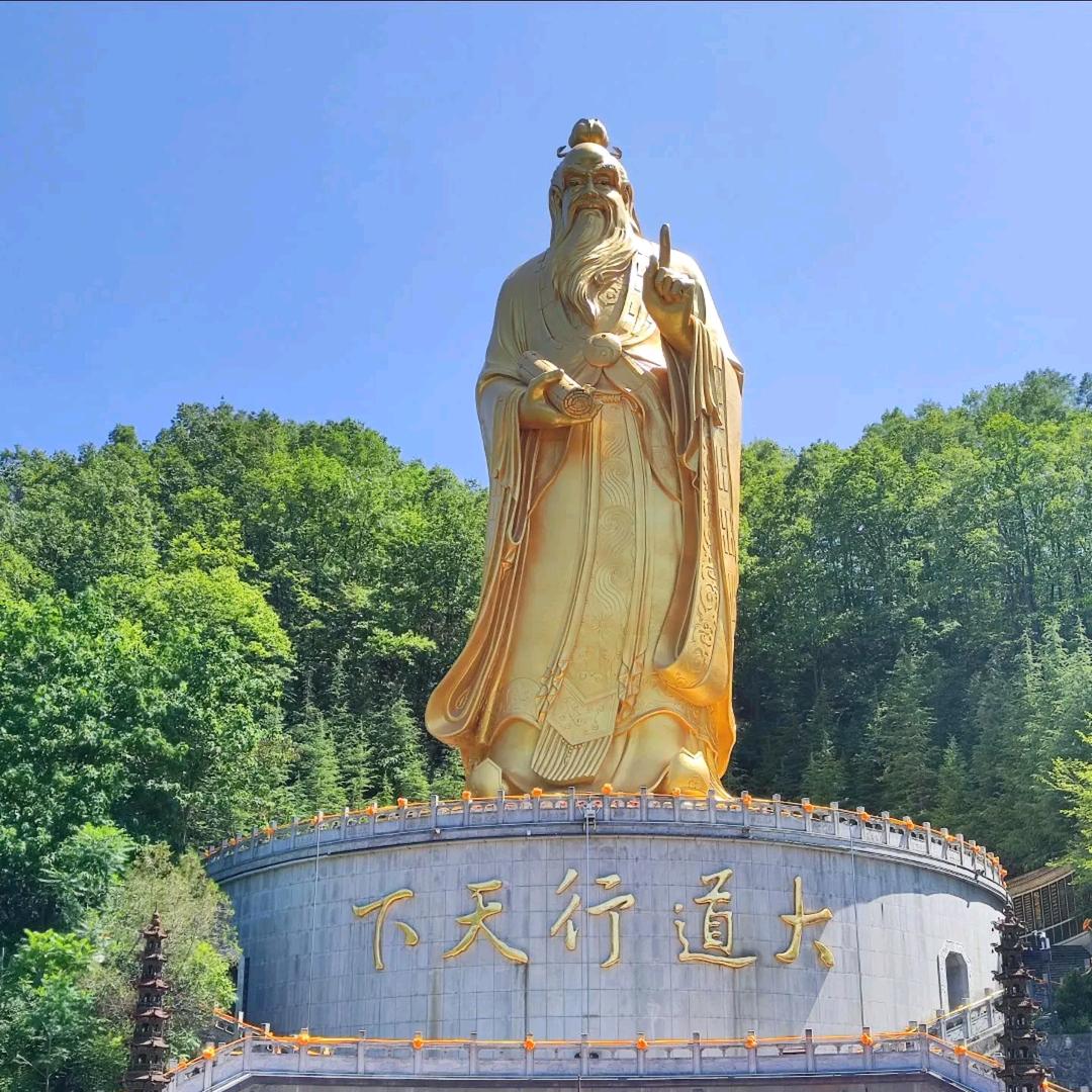 龙行天下