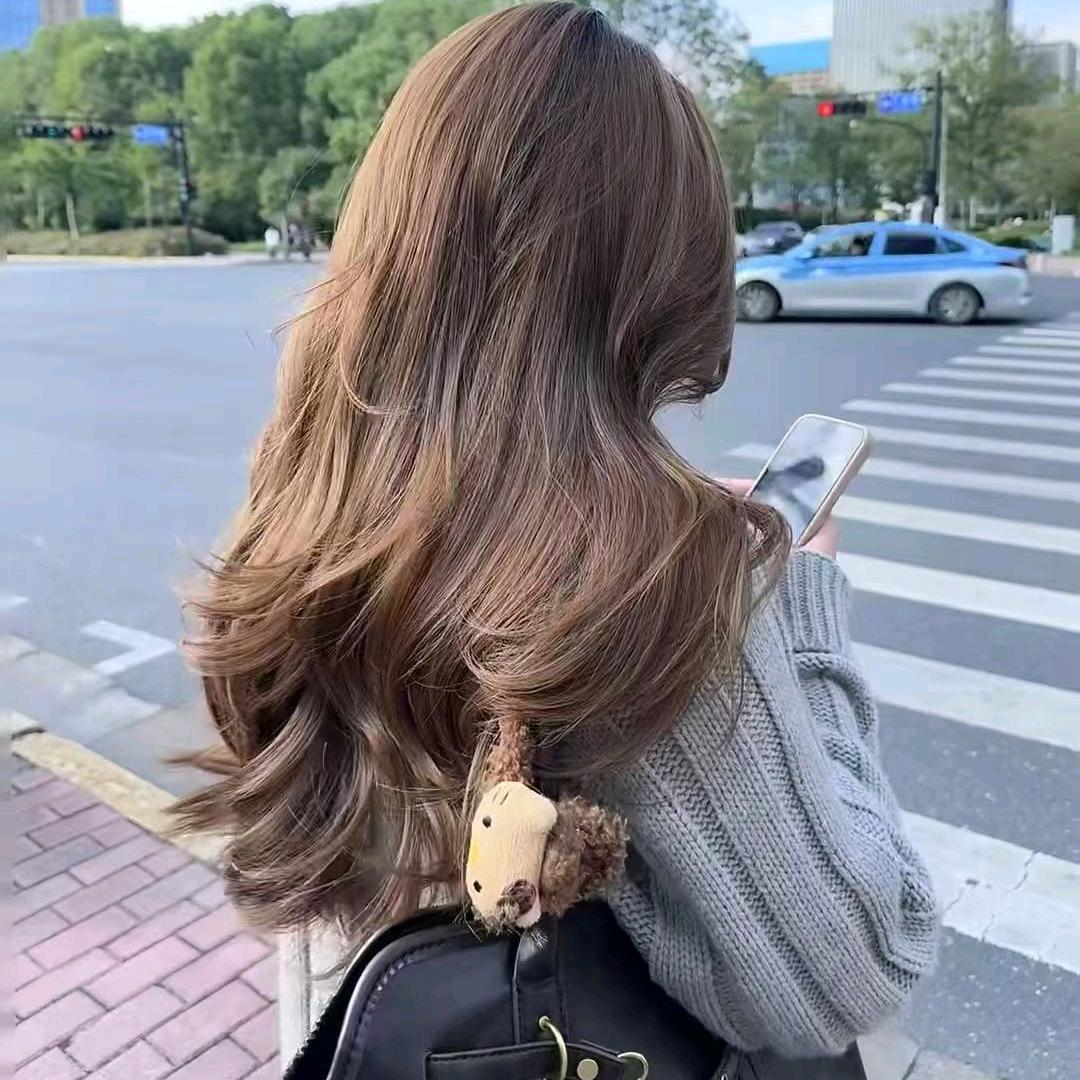 零零后老板娘