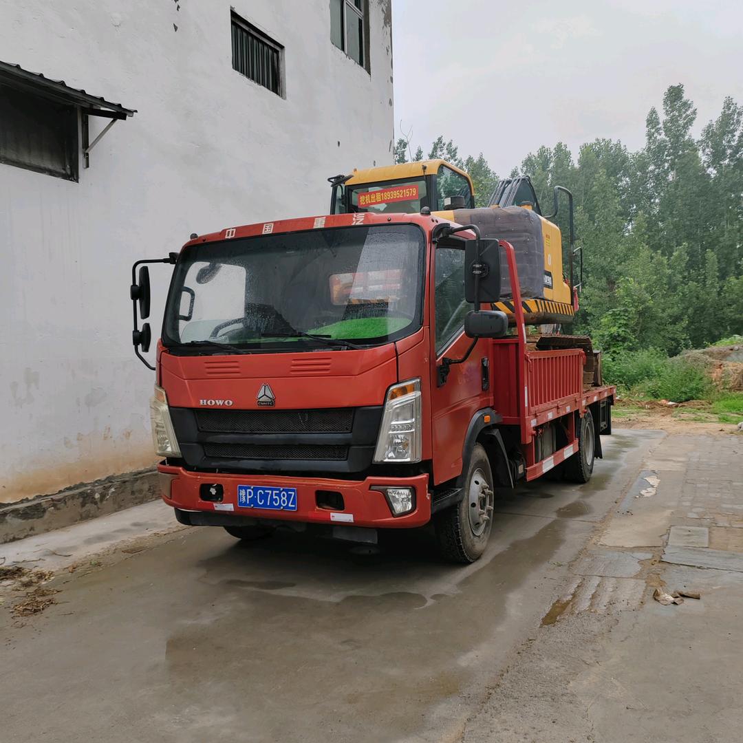 鹏（有回填土平整地形挖机出租）