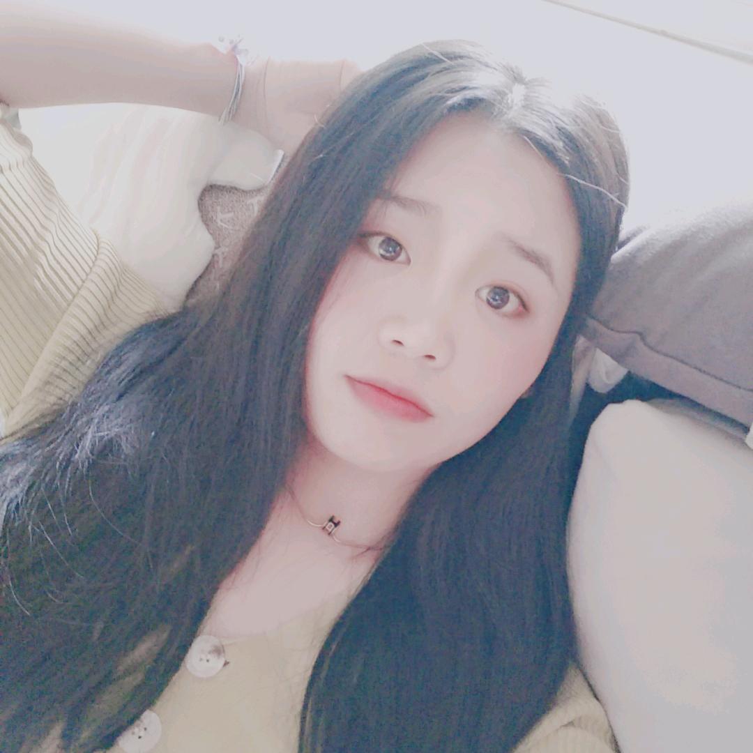 依依