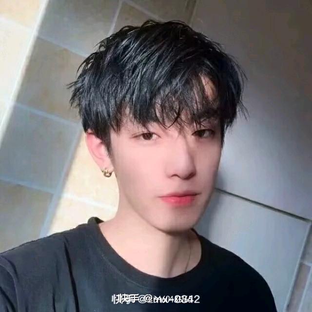 玮杰