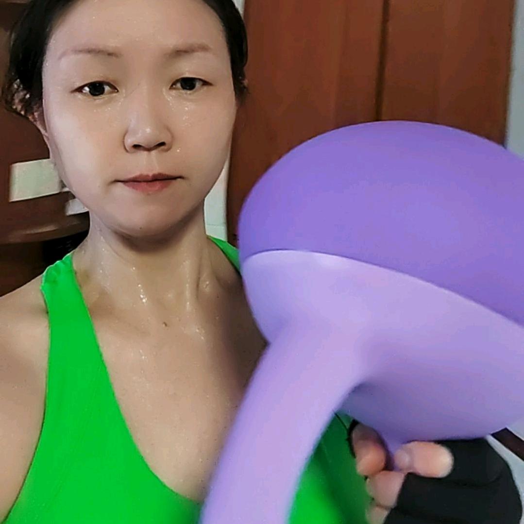 草莓爱上晨跑