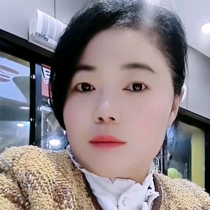 邓二妹每天晚上19:10开播