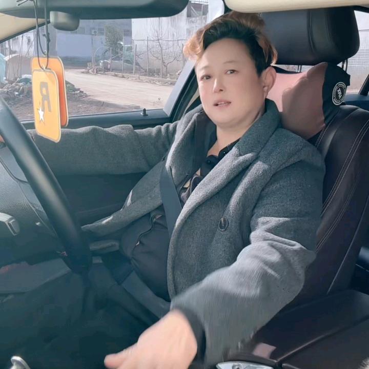 开开心心🥰