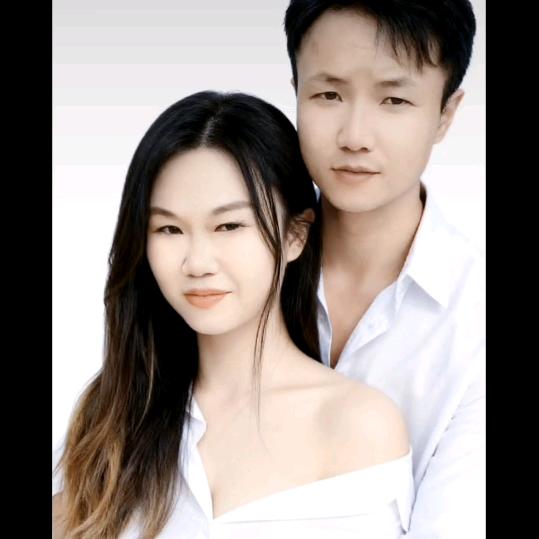 幸福一家人好好珍惜眼前人🌹🌹🌹🌹