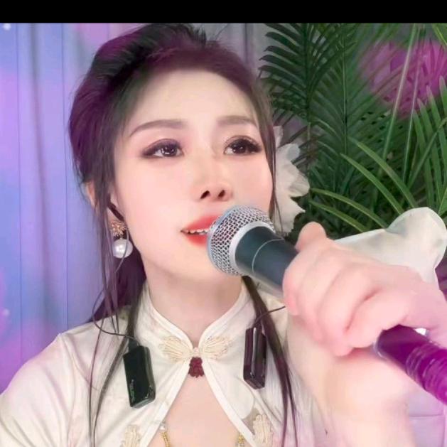 小田震👩‍❤‍👨