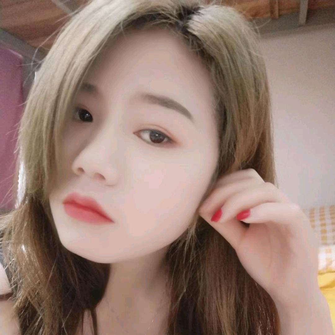 一颗❤️小草莓🍓