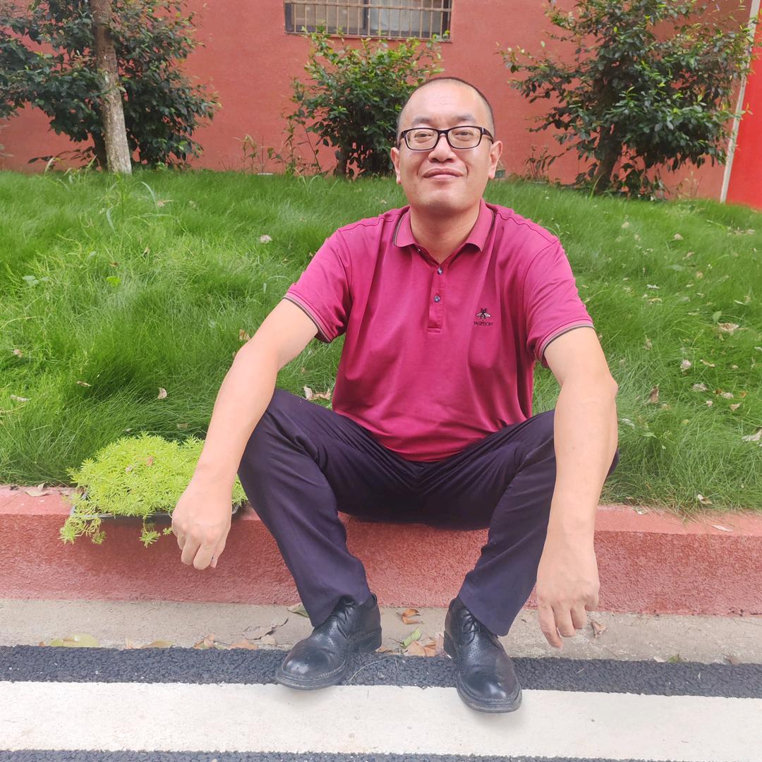 横跨双体制25年教育老兵