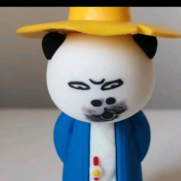 小A
